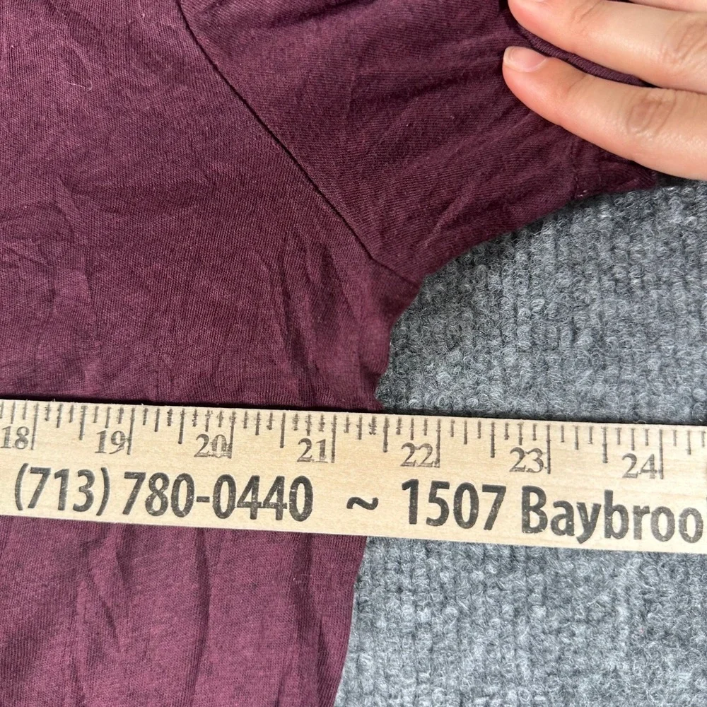Banana Republic T Shirt Mens Size L Maroon V-Neck Premium Wash Tee Short Sleeve